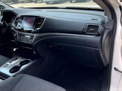 Used 2021 Honda Ridgeline Sport image 13