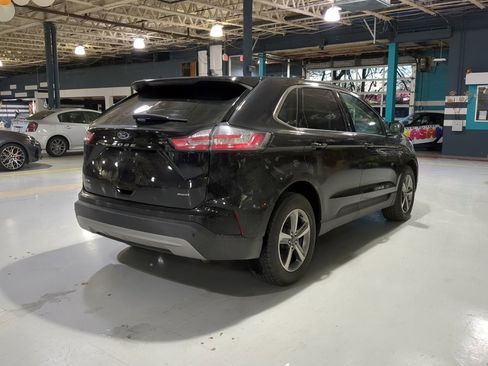 Used 2022 Ford Edge SEL w/ Convenience Package image 7