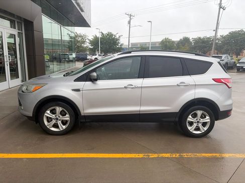 Used 2015 Ford Escape SE w/ Equipment Group 201A AWD/4WD image 4