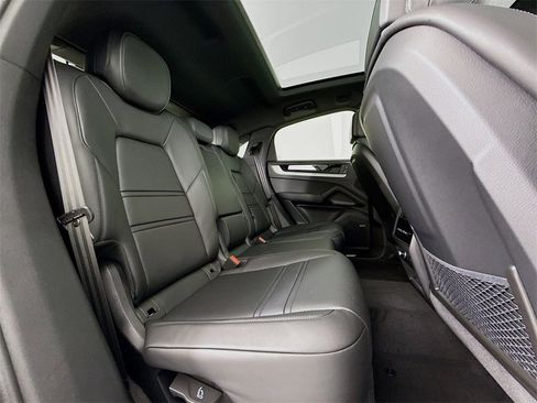 New 2026 Porsche Cayenne Coupe image 29