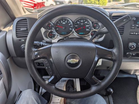 Used 2014 Chevrolet Silverado 3500 W/T AWD/4WD image 20