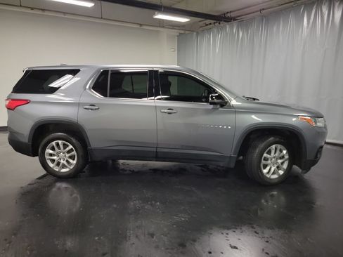 Used 2021 Chevrolet Traverse LS w/ LPO, Cargo Package FWD image 9