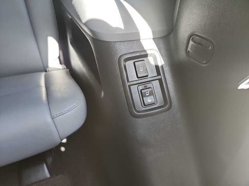 Used 2012 Toyota Sequoia SR5 w/ Premium Pkg RWD image 35