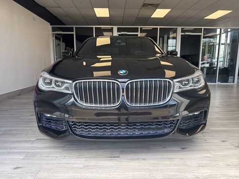 Used 2016 BMW 750i xDrive AWD/4WD image 2