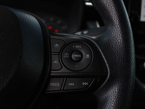 Used 2025 Toyota Corolla LE w/ Convenience Package FWD image 12