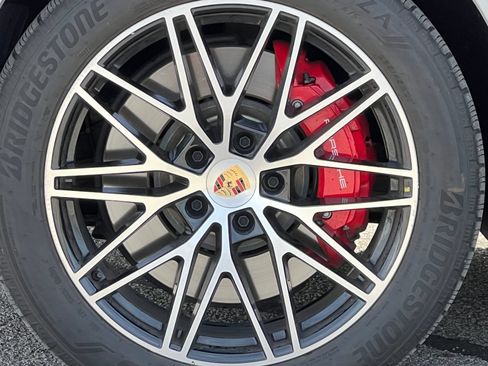 Certified 2024 Porsche Cayenne S AWD/4WD image 14