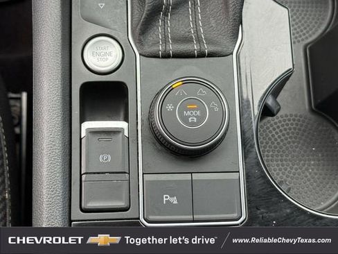 Used 2022 Volkswagen Atlas Cross Sport SE AWD/4WD image 19