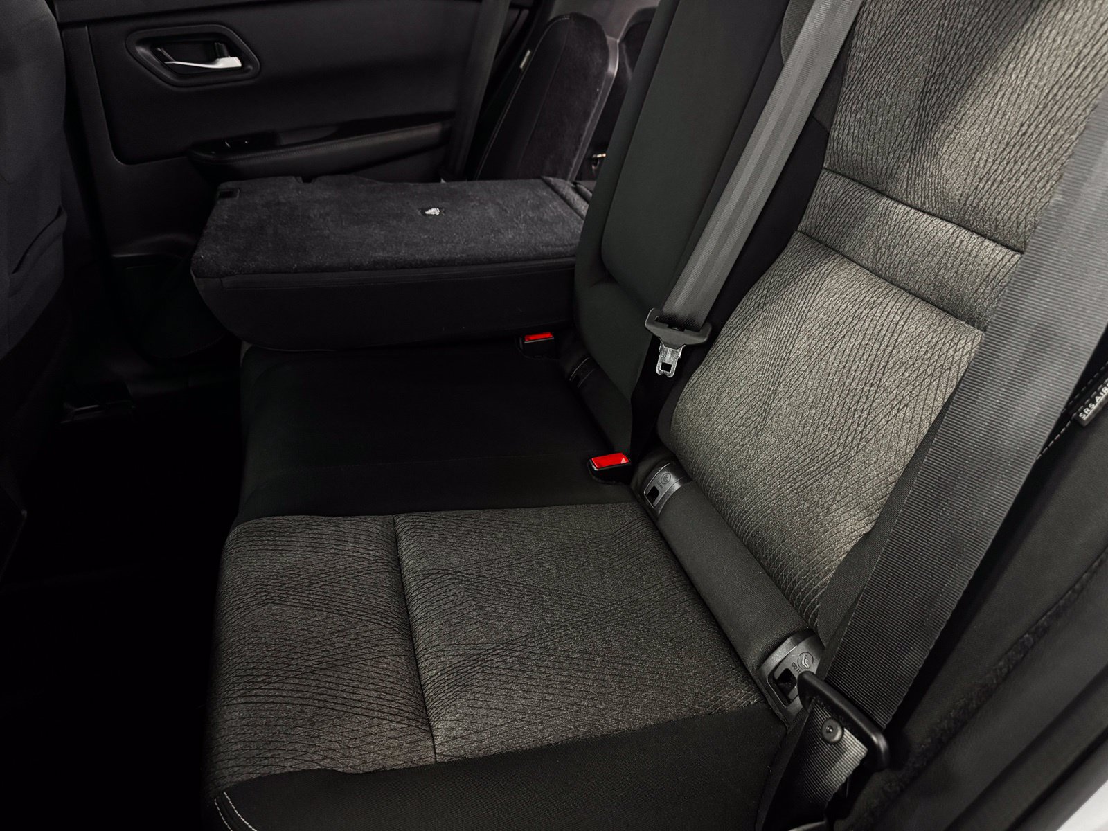 Certified 2025 Nissan Rogue SV AWD/4WD image 31