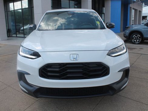 Used 2026 Honda HR-V Sport image 2