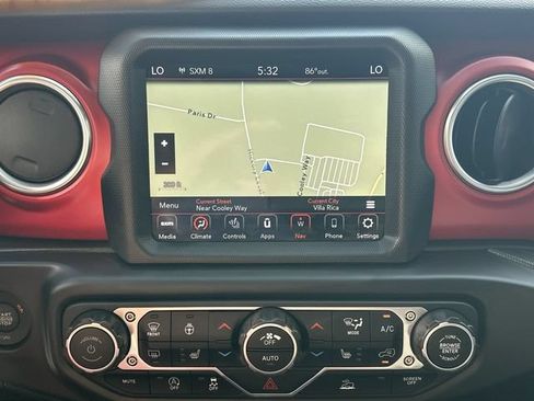 Used 2023 Jeep Gladiator Rubicon w/ LED Lighting Group AWD/4WD image 14