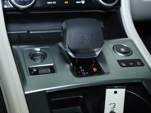 Used 2026 Jaguar F-PACE SVR image 27