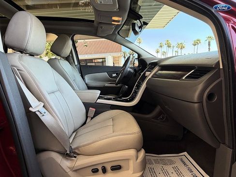 Used 2014 Ford Edge Limited w/ Equipment Group 302A FWD image 11
