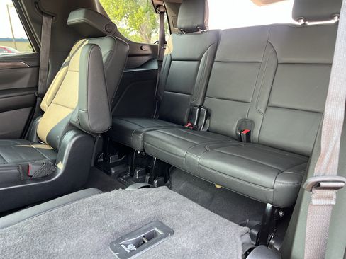 Used 2022 Chevrolet Tahoe Z71 AWD/4WD image 37