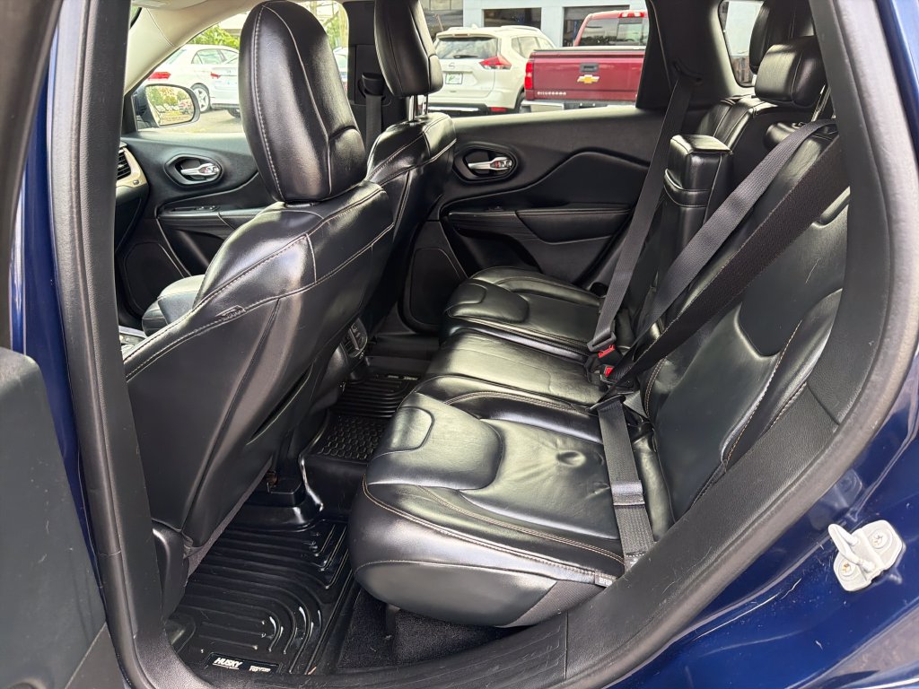 Used 2016 Jeep Cherokee Limited AWD/4WD image 14
