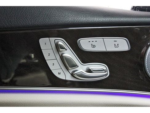Used 2019 Mercedes-Benz E 300 image 23