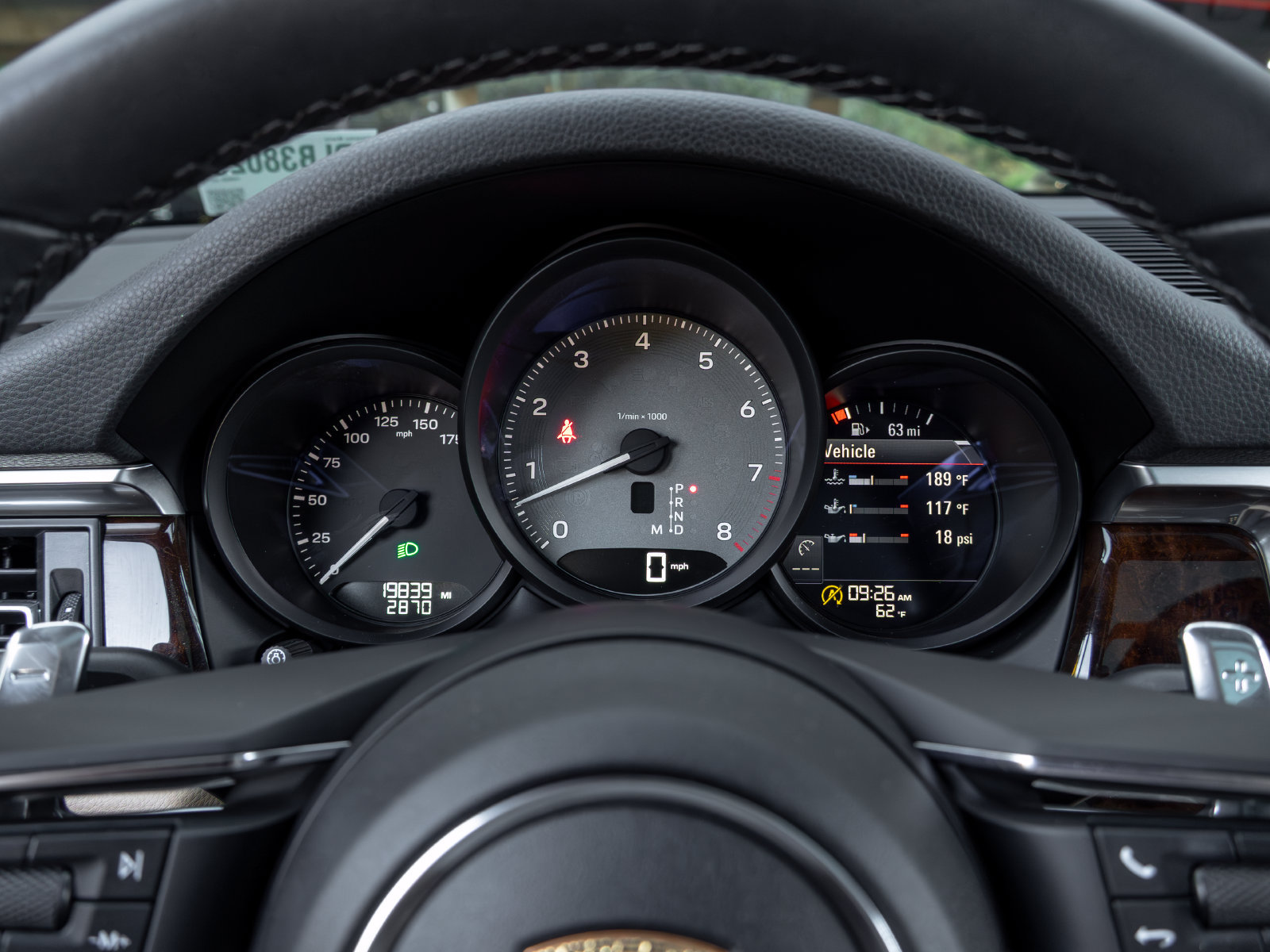 Certified 2023 Porsche Macan S AWD/4WD image 33