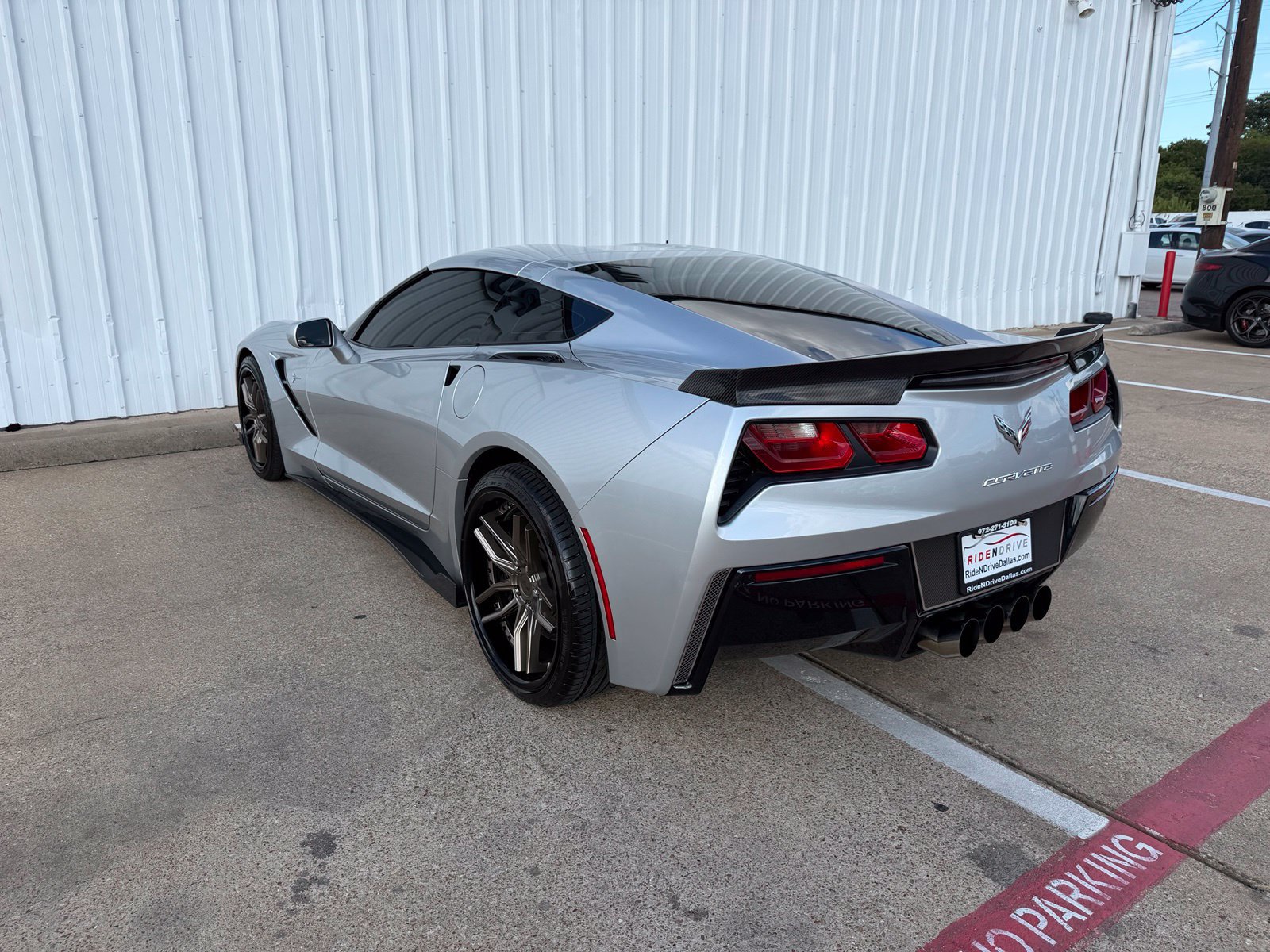 Used 2014 Chevrolet Corvette Stingray Coupe w/ 2LT Preferred Equipment Group RWD image 5