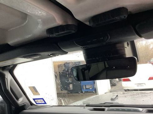 Used 2023 Jeep Wrangler Unlimited Sahara w/ Cold Weather Group image 16