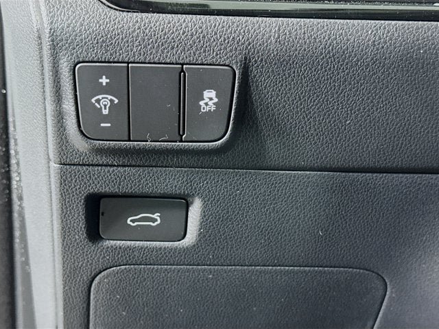 New 2025 Kia K5 LXS FWD image 10