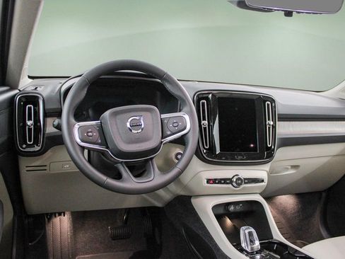 New 2026 Volvo XC40 B4 Plus w/ Protection Package Premier FWD image 27