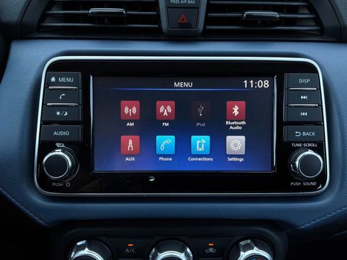 Used 2025 Nissan Versa SV FWD image 26