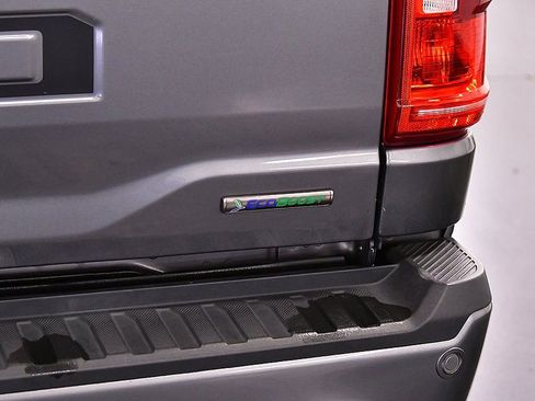 Used 2022 Ford F150 XL w/ STX Black Appearance Package AWD/4WD image 15