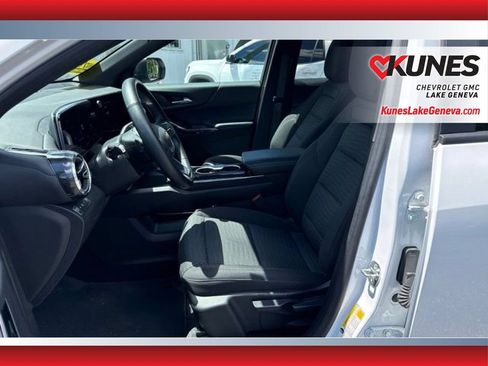 Used 2025 Chevrolet Equinox LT AWD/4WD image 11