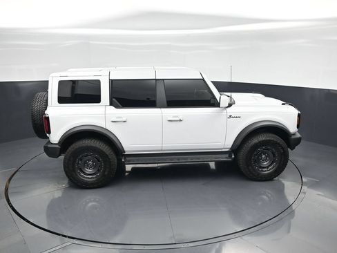 Used 2025 Ford Bronco Outer Banks w/ Sasquatch Package AWD/4WD image 37