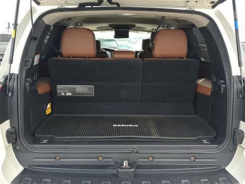 Used 2016 Toyota Sequoia Platinum image 37