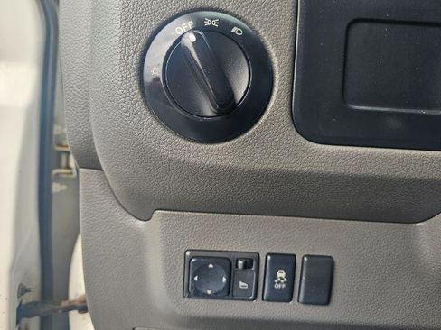 Used 2012 Nissan NV 2500 S w/ Side Curtain Airbag Pkg RWD image 14