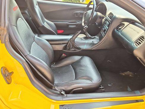 Used 2002 Chevrolet Corvette Z06 w/ Memory Pkg RWD image 20