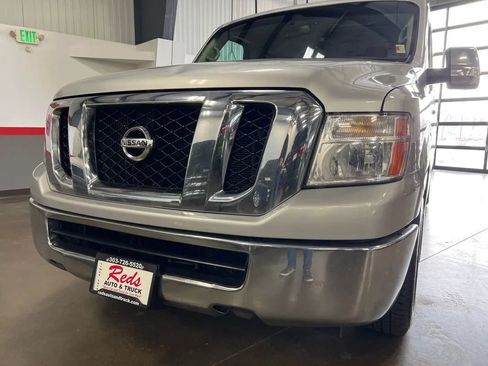 Used 2017 Nissan NV 3500 SV RWD image 28