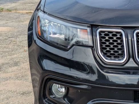 Used 2022 Jeep Compass Limited AWD/4WD image 10