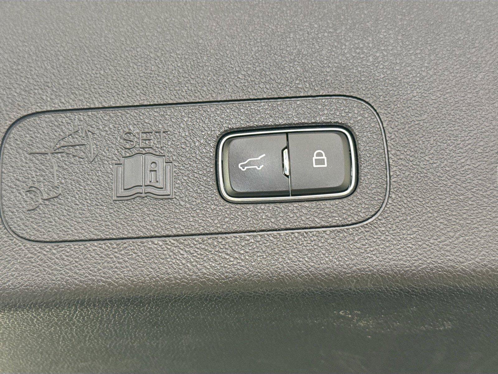 Used 2022 Lincoln Aviator Reserve AWD/4WD image 41