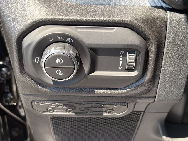 New 2026 Jeep Gladiator Sport AWD/4WD image 25
