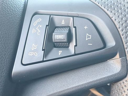 Certified 2022 Chevrolet Trax LS w/ Tint and Cruise Package image 33