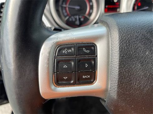 Used 2015 Dodge Journey R/T w/ Flexible Seating Group image 31