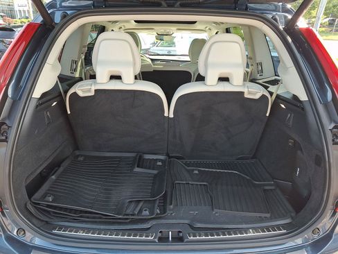 Used 2023 Volvo XC90 B6 Plus w/ Protection Package Premier AWD/4WD image 28