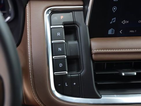 Certified 2024 Chevrolet Tahoe High Country AWD/4WD image 22