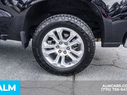 Used 2025 Chevrolet Silverado 1500 LTZ w/ LTZ Premium Package image 16