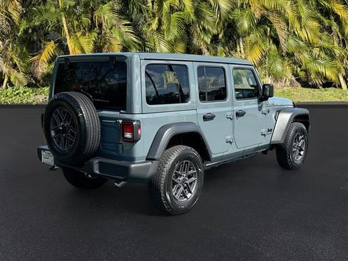 Used 2024 Jeep Wrangler Unlimited Sport AWD/4WD image 6