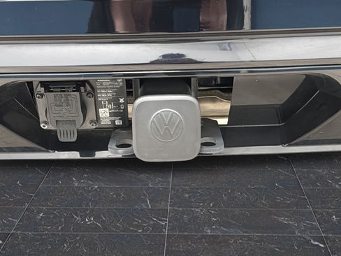 Used 2025 Volkswagen Atlas SEL Premium R-Line AWD/4WD image 42