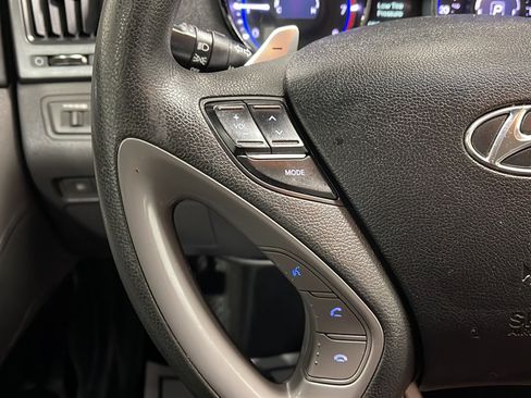 Used 2013 Hyundai Sonata SE w/ Navigation & Sunroof Pkg FWD image 6