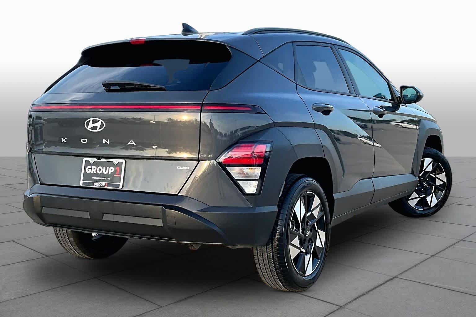 Certified 2024 Hyundai Kona SEL AWD/4WD image 12