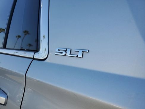 Used 2017 GMC Yukon SLT w/ Open Road Package image 11