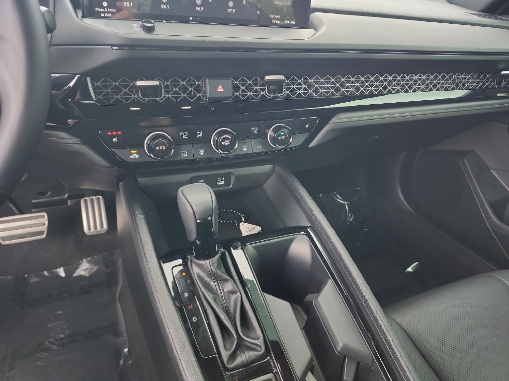 Used 2024 Honda Accord Sport image 29