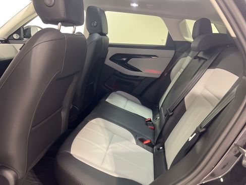 Used 2025 Land Rover Range Rover Evoque Dynamic SE image 22