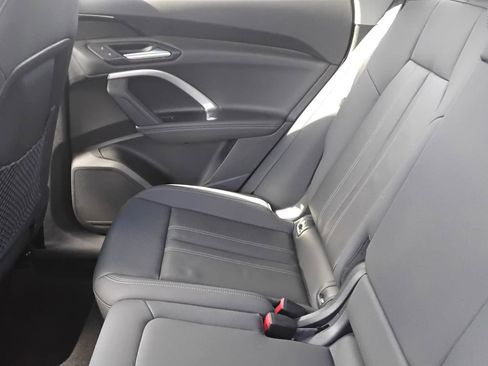 Certified 2025 Audi Q5 Premium w/ Convenience Package image 20