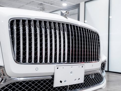 Used 2023 Bentley Flying Spur W12 AWD/4WD image 16