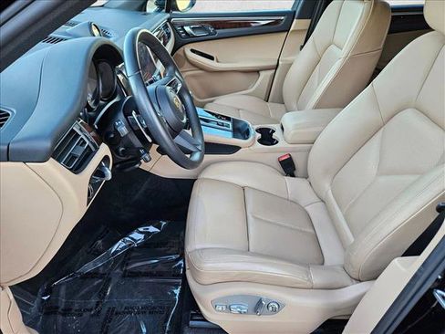 Used 2023 Porsche Macan S image 16